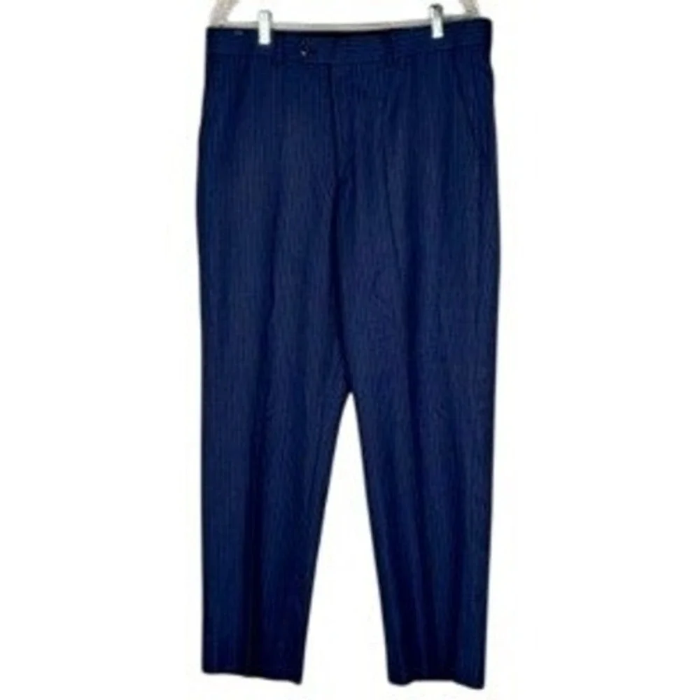 Beverly Hills Polo Club Mens‎ 42R, 36W Blue Pinstripe Suit Classic Business Wool